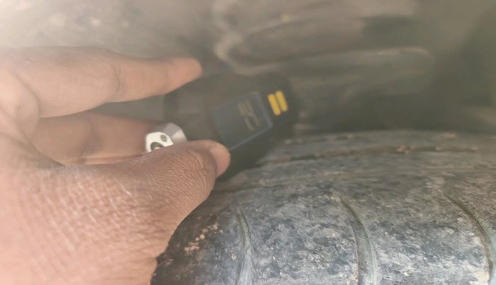 2014 Chevrolet Sail 1.2 LS ABS, Petrol, Manual, 1,10,174 km, tyre