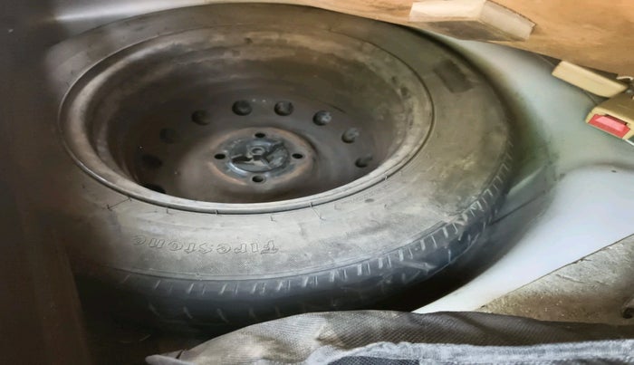 2014 Chevrolet Sail 1.2 LS ABS, Petrol, Manual, 1,10,174 km, tyre