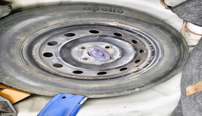 2023 Maruti Swift VXI, Petrol, Manual, 67,828 km, tyre