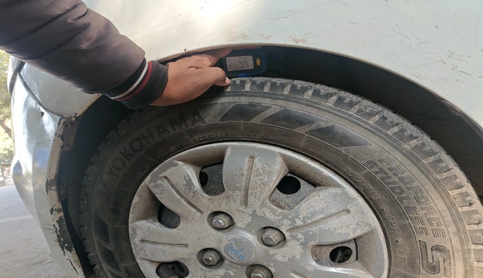 2013 Hyundai i10 SPORTZ 1.2, Petrol, Manual, 80,763 km, tyre