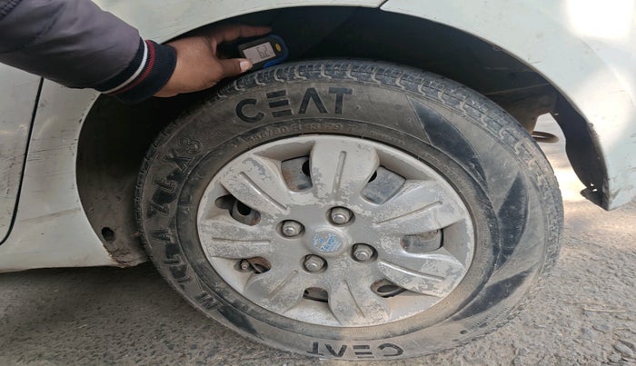 2013 Hyundai i10 SPORTZ 1.2, Petrol, Manual, 80,763 km, tyre