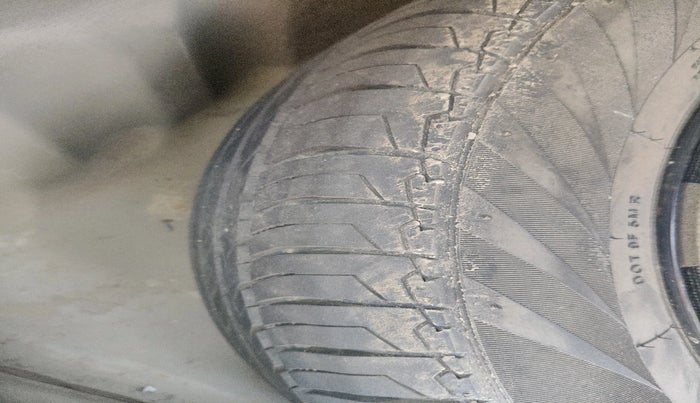 2017 Maruti S Cross ZETA 1.3, Diesel, Manual, 1,98,876 km, tyre