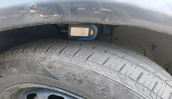 2011 Ford Figo ZXI 1.4 DIESEL, Diesel, Manual, 71,520 km, tyre