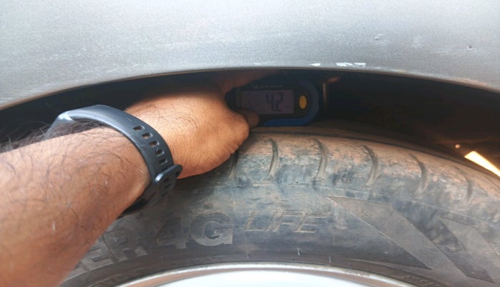 2012 Chevrolet Beat LS DIESEL, Diesel, Manual, 1,26,343 km, tyre