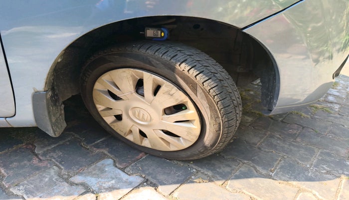 2011 Maruti Wagon R 1.0 VXI, Petrol, Manual, 74,123 km, tyre