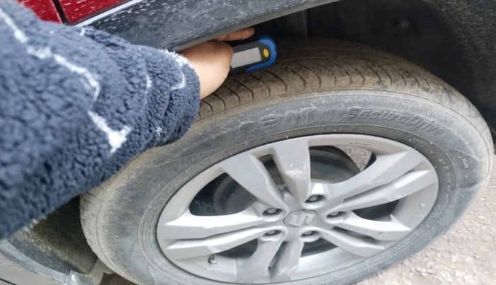 2016 Maruti Vitara Brezza ZDI PLUS DUAL TONE, Diesel, Manual, 1,74,176 km, tyre