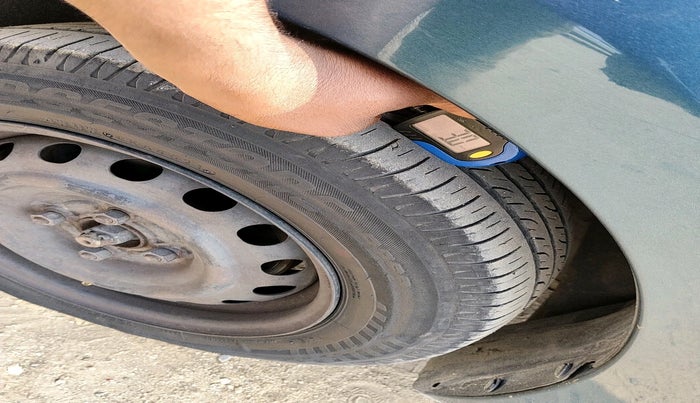 2016 Nissan Micra Active XV SAFETY PACK, Petrol, Manual, 1,02,560 km, tyre