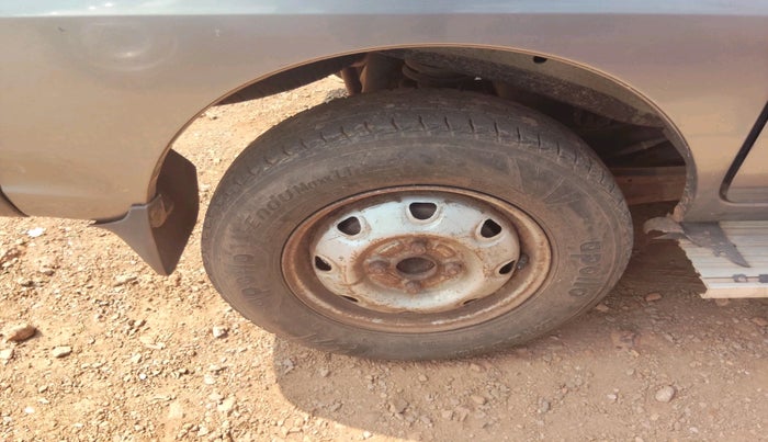 2013 Maruti Eeco 5 STR WITH A/C+HTR, Petrol, Manual, 1,16,088 km, tyre