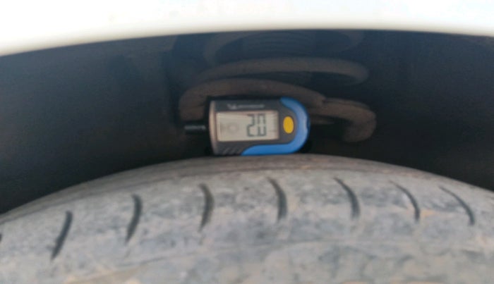 2014 Maruti Ritz VDI, Diesel, Manual, 1,02,891 km, tyre