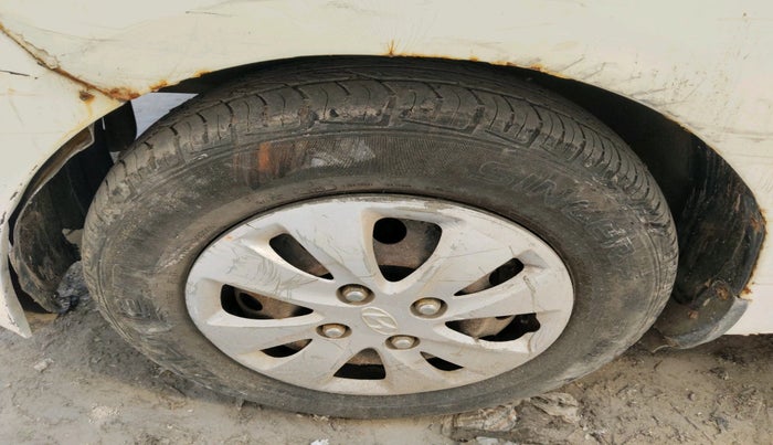 2012 Hyundai i10 MAGNA 1.1, Petrol, Manual, 89,028 km, tyre