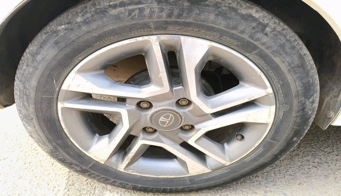 2022 Tata TIGOR XZ PLUS PETROL, Petrol, Manual, 60,682 km, tyre