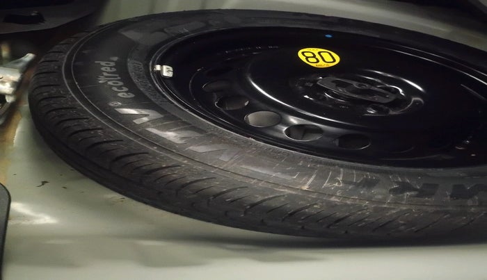 2021 Maruti Baleno ZETA PETROL 1.2, Petrol, Manual, 63,021 km, tyre