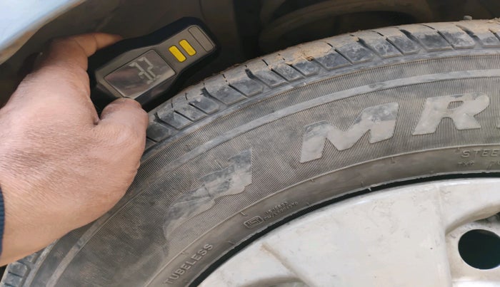 2011 Maruti Swift LDI, Diesel, Manual, 1,29,650 km, tyre