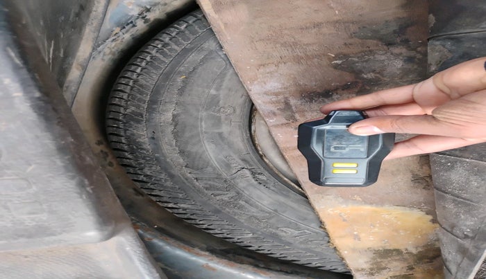 2011 Maruti Swift LDI, Diesel, Manual, 1,29,650 km, tyre