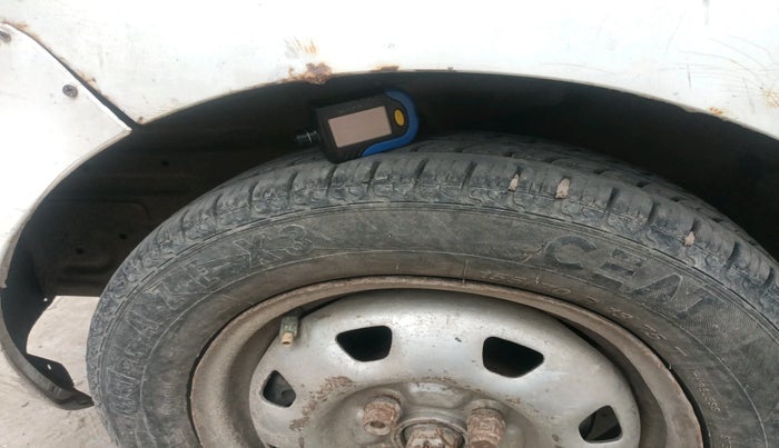 2011 Hyundai Santro Xing GL, Petrol, Manual, 1,82,476 km, tyre