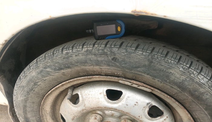 2011 Hyundai Santro Xing GL, Petrol, Manual, 1,82,476 km, tyre