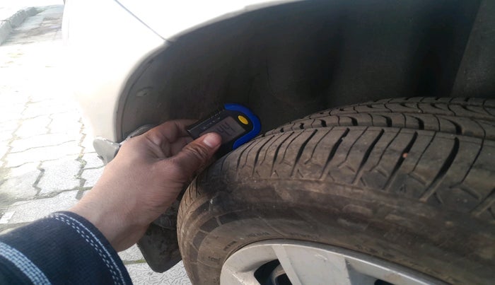 2018 Volkswagen Polo TRENDLINE 1.2L PETROL, Petrol, Manual, 1,12,866 km, tyre