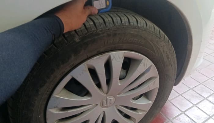 2015 Maruti Ertiga VXI CNG, CNG, Manual, 33,400 km, tyre