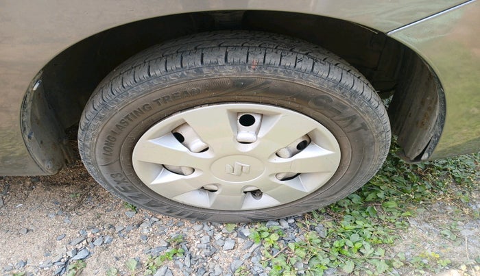 2018 Maruti Wagon R 1.0 LXI CNG, Petrol, Manual, 56,364 km, tyre