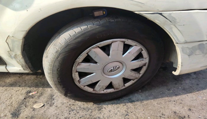 2012 Mahindra Verito 1.5 D4 PLAY BS III, Diesel, Manual, 1,19,048 km, tyre