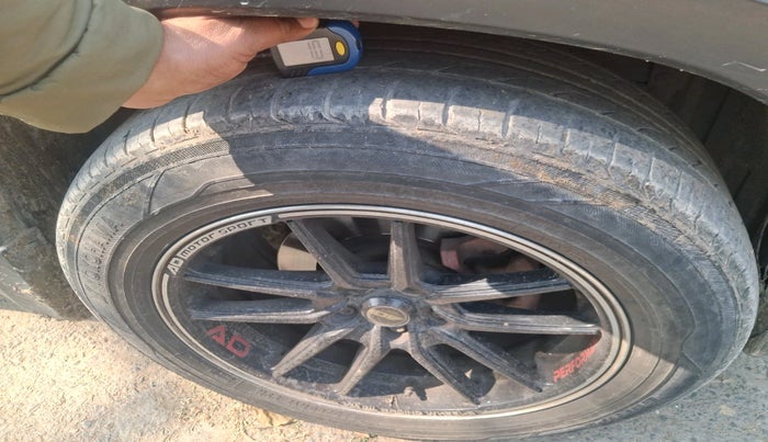 2018 Maruti Vitara Brezza ZDI PLUS, Diesel, Manual, 1,06,414 km, tyre