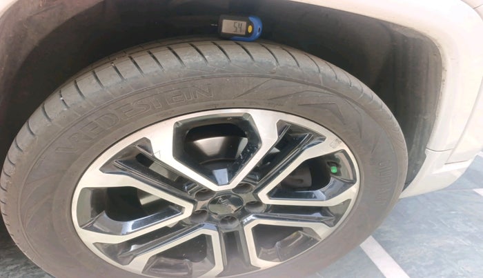 2022 Jeep Compass MODEL S (O) 1.4 PETROL DCT, Petrol, Automatic, 43,354 km, tyre