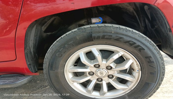 2018 Mahindra TUV300 T8, Diesel, Manual, 1,32,039 km, tyre