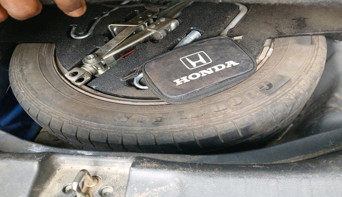 2017 Honda WR-V 1.2L I-VTEC VX MT, Petrol, Manual, 81,369 km, tyre