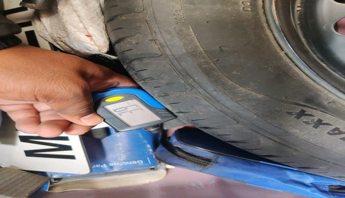 2014 Hyundai Xcent S 1.2, Petrol, Manual, 54,288 km, tyre