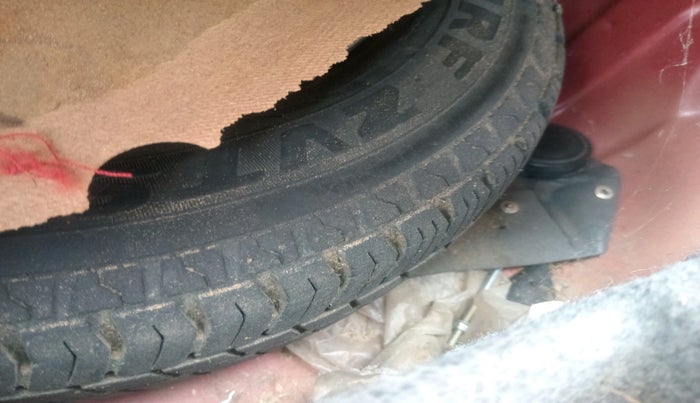 2011 Maruti Alto LXI, Petrol, Manual, 26,008 km, tyre