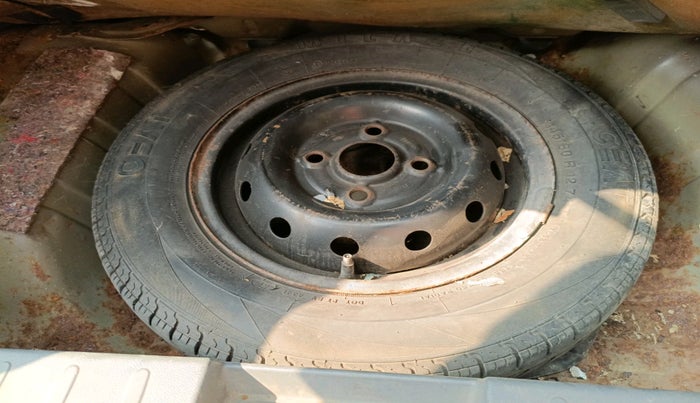 2013 Maruti Alto 800 LXI, Petrol, Manual, 90,646 km, tyre