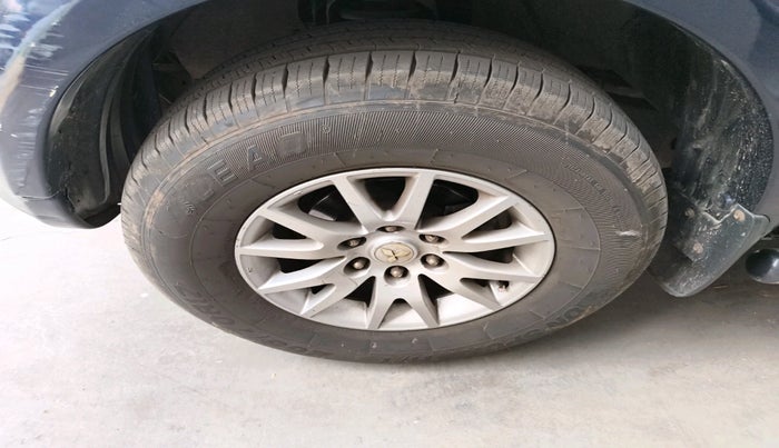 2014 Mitsubishi Pajero Sport 2.5 AT 4X2, Diesel, Automatic, 88,479 km, tyre