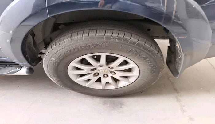 2014 Mitsubishi Pajero Sport 2.5 AT 4X2, Diesel, Automatic, 88,479 km, tyre