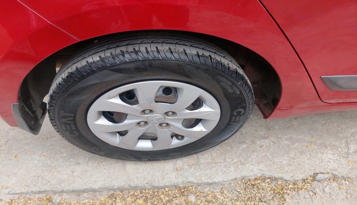 2016 Hyundai Elite i20 SPORTZ 1.2, Petrol, Manual, 1,08,568 km, tyre