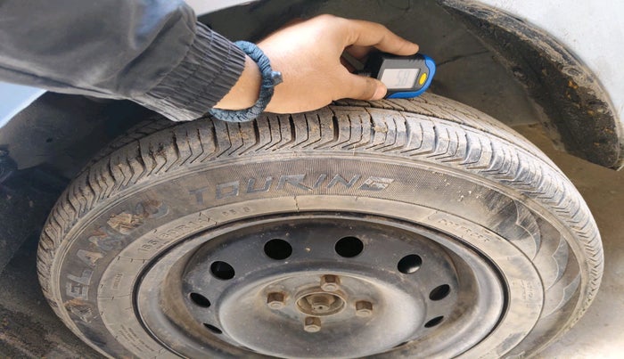 2013 Maruti Swift Dzire VXI, Petrol, Manual, 67,884 km, tyre