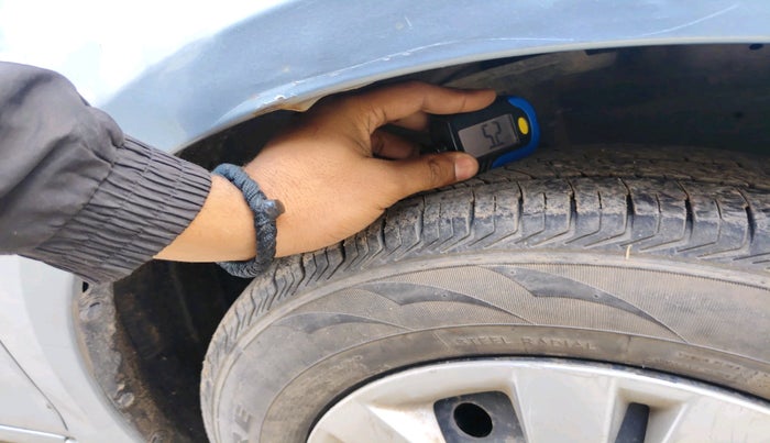 2013 Maruti Swift Dzire VXI, Petrol, Manual, 67,884 km, tyre