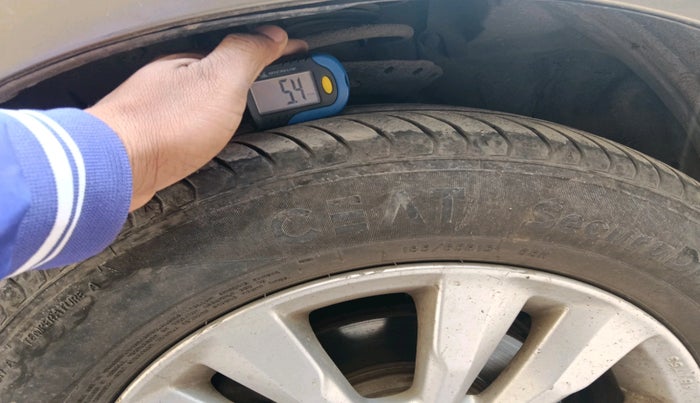 2012 Honda City 1.5L I-VTEC V MT, Petrol, Manual, 1,24,332 km, tyre