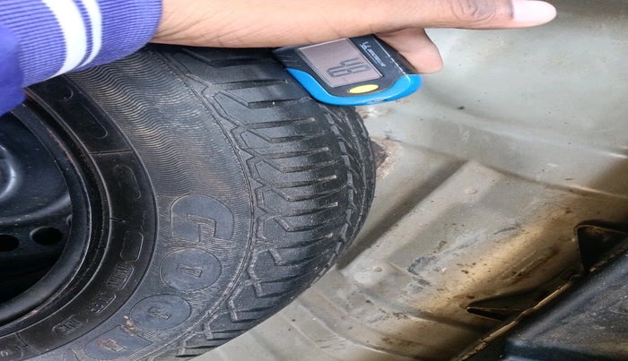 2012 Honda City 1.5L I-VTEC V MT, Petrol, Manual, 1,24,332 km, tyre