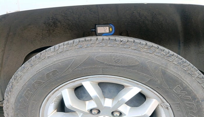 2016 Mahindra TUV300 T8, Diesel, Manual, 1,25,936 km, tyre