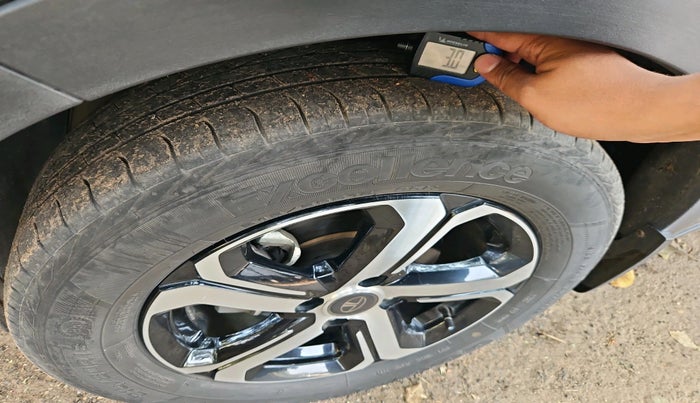 2022 Tata NEXON XZA PLUS (HS) PETROL, Petrol, Automatic, 69,067 km, tyre