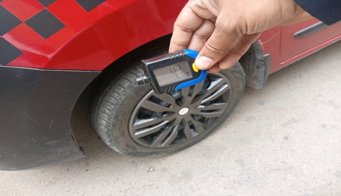 2018 Maruti Wagon R 1.0 VXI AMT, Petrol, Automatic, 81,355 km, tyre