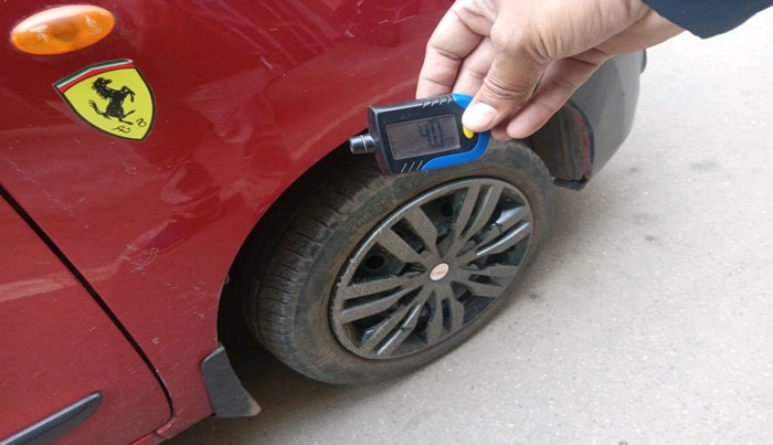 2018 Maruti Wagon R 1.0 VXI AMT, Petrol, Automatic, 81,355 km, tyre