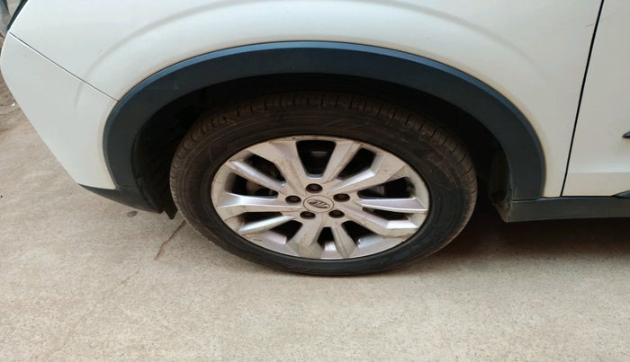 2020 Mahindra XUV300 W8 1.5 DIESEL AMT, Diesel, Automatic, 81,639 km, tyre