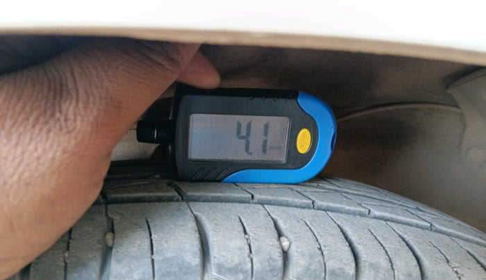 2020 Maruti Alto LXI, Petrol, Manual, 41,909 km, tyre