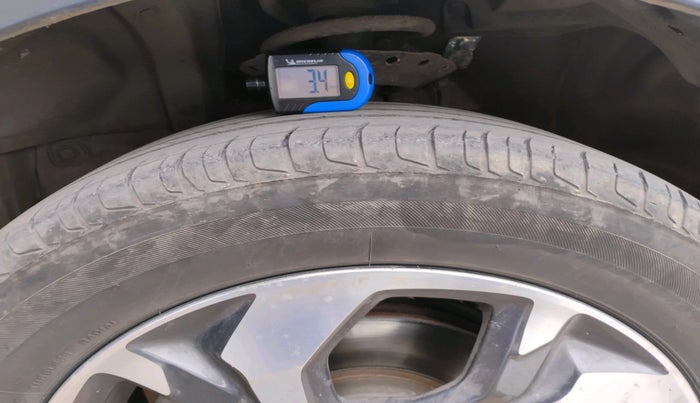 2016 Honda BR-V 1.5L I- DTEC V, Diesel, Manual, 1,94,573 km, tyre