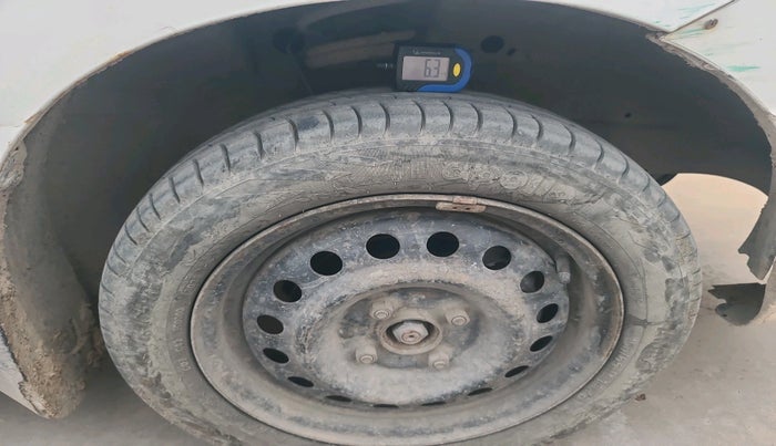 2012 Maruti Wagon R 1.0 VXI, Petrol, Manual, 1,63,513 km, tyre