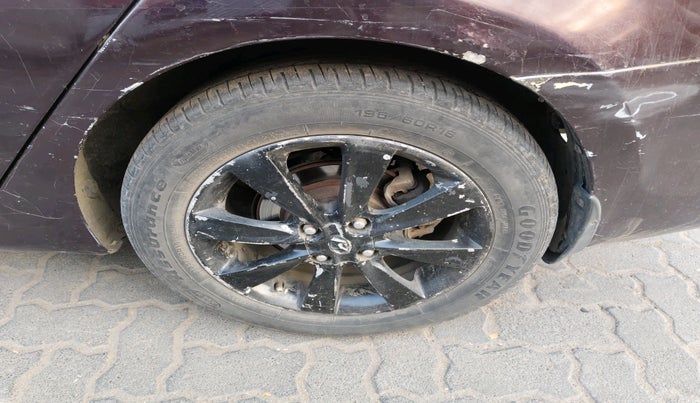 2012 Hyundai Verna FLUIDIC 1.6 CRDI SX, Diesel, Manual, 1,71,615 km, tyre