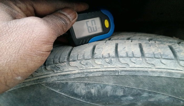 2017 Maruti Ertiga VDI SHVS, Diesel, Manual, 1,62,513 km, tyre