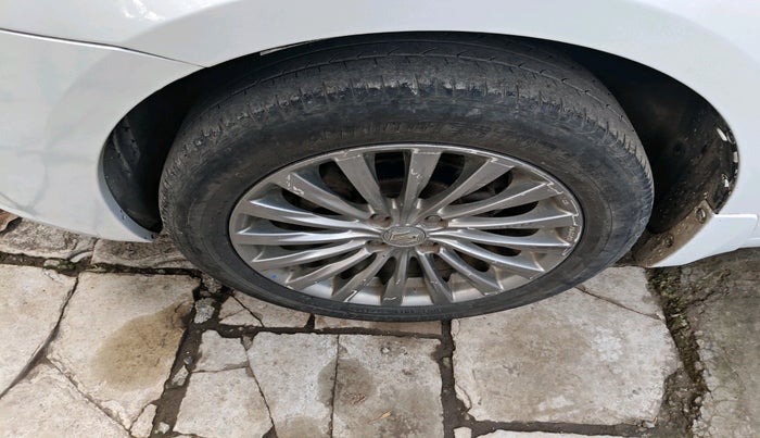 2017 Maruti Ciaz ZDI+ SHVS, Diesel, Manual, 1,47,941 km, tyre