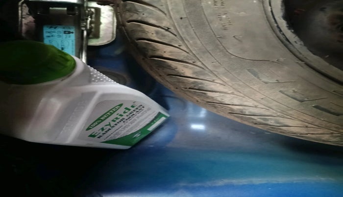 2015 Hyundai Eon SPORTZ, Petrol, Manual, 25,925 km, tyre